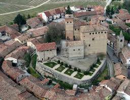 FERRAGOSTO AL CASTELLO DI SERRALUNGA D'ALBA